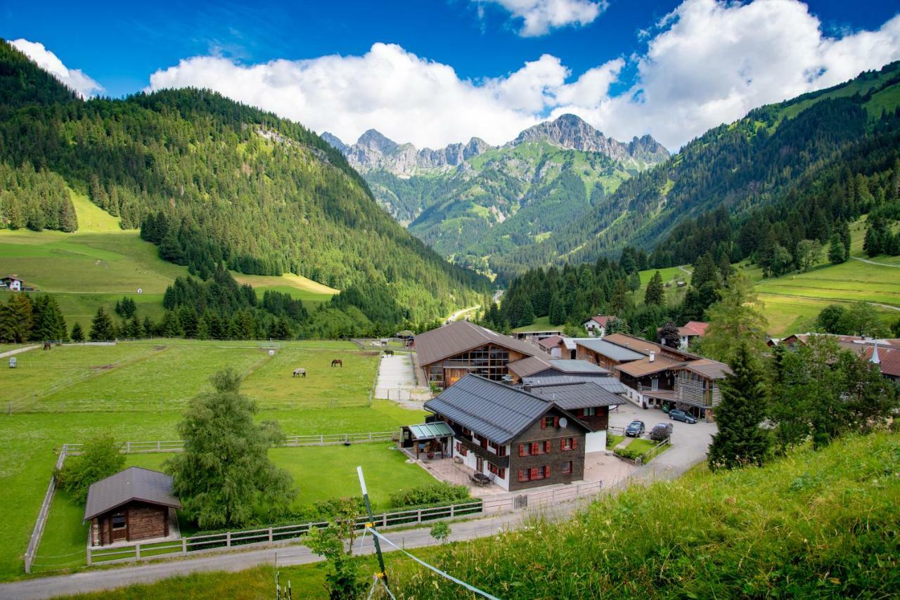 Reiterhof Berggut Gaicht Nesselwängle Exterior foto